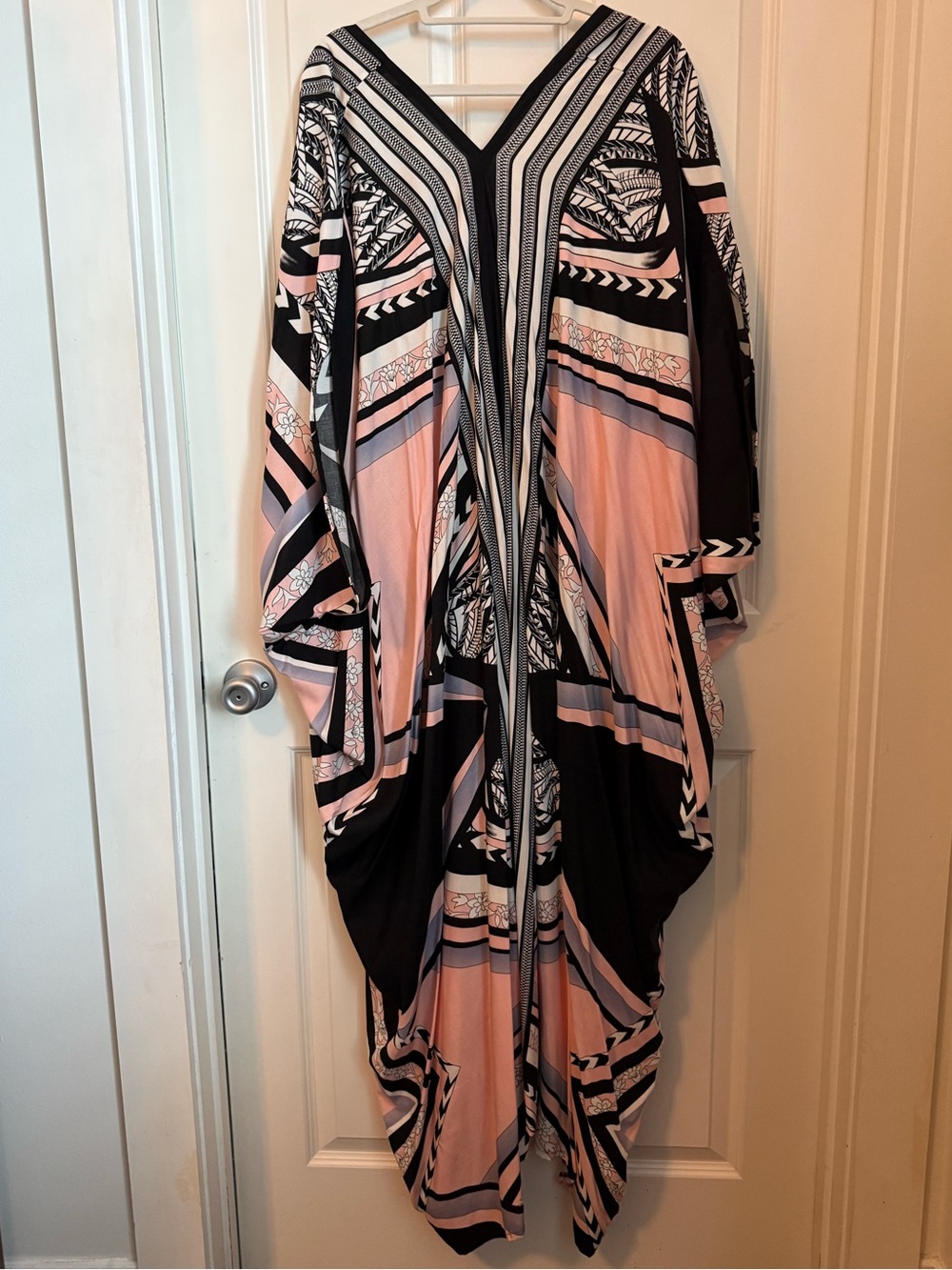 Jennafer Grace Capri Caftan Kaftan Black White Pink Maxi Dress New one size - Picture 2 of 3
